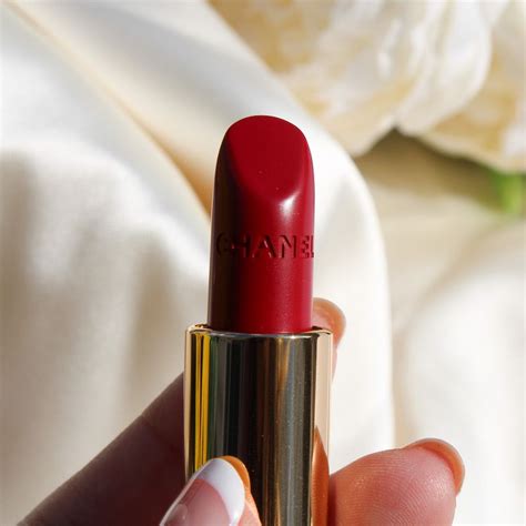 chanel lotus rouge review|Reviewed: Chanel's Rouge Allure Is a Standout Red Lipstick.